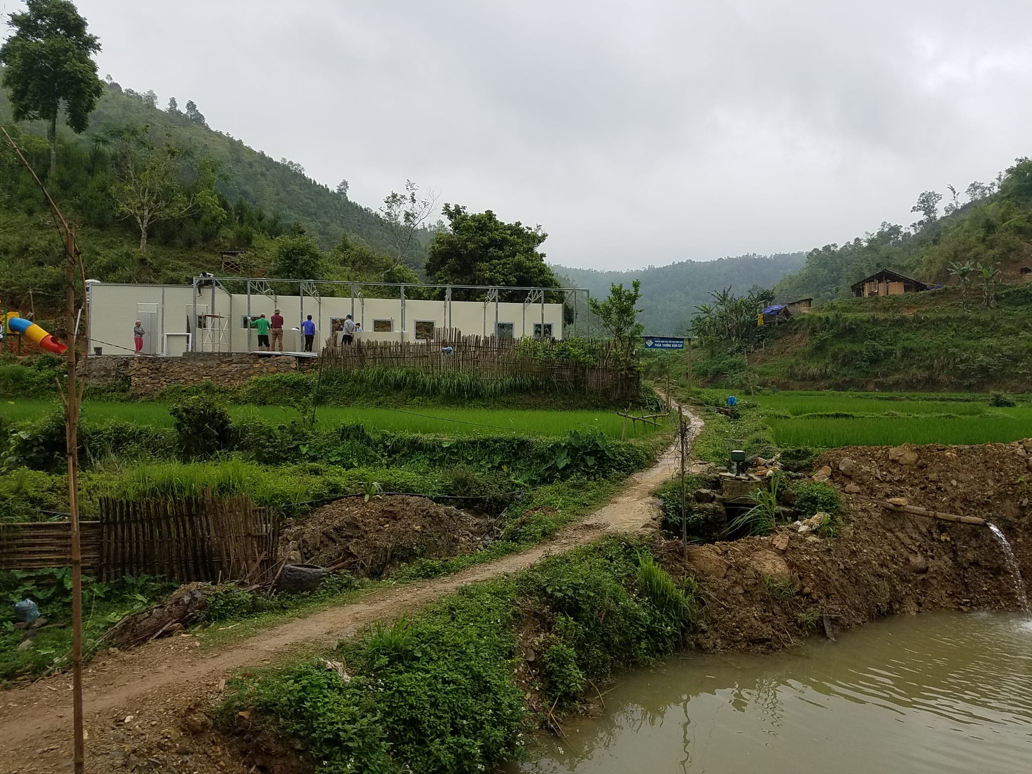 Prefab school in Vietnamese village